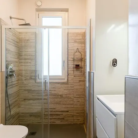 Spacious And Bright In Porta Vittoria Mediolan